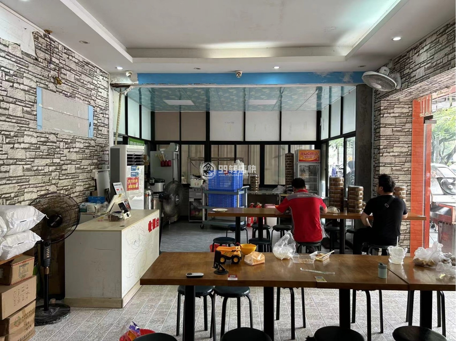 禅城万科写字楼商圈8年餐饮老店日营业额4000以上转让